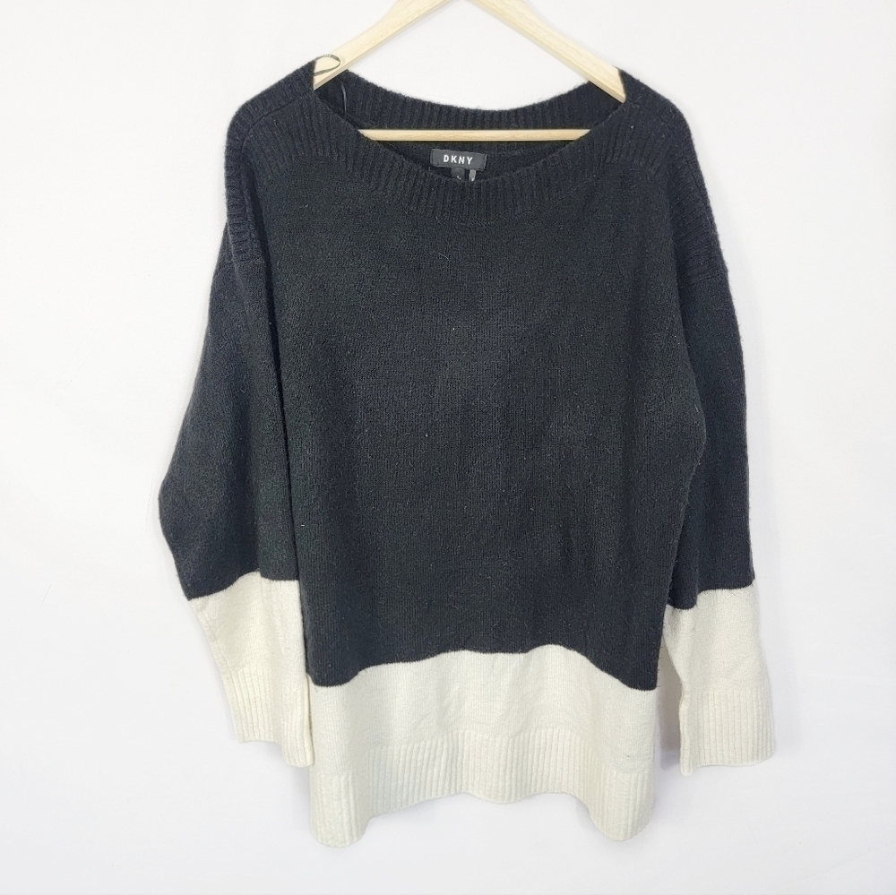 Women's Large DKNY sweater
